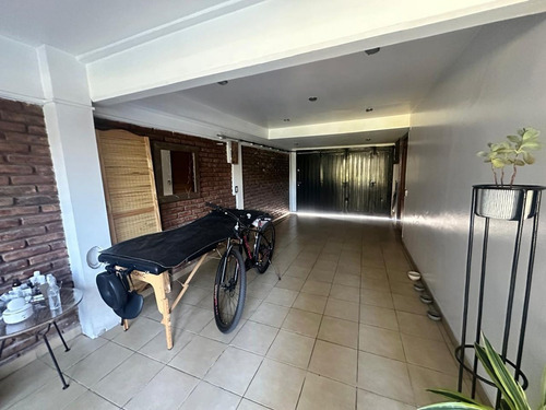 Venta Casa 4 Amb Cochera, Parque Y Piscina Quilmes