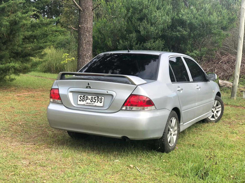 Mitsubishi Lancer 1.6 Glxi