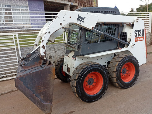 Imagem 3 de 9 de Bob Cat S130