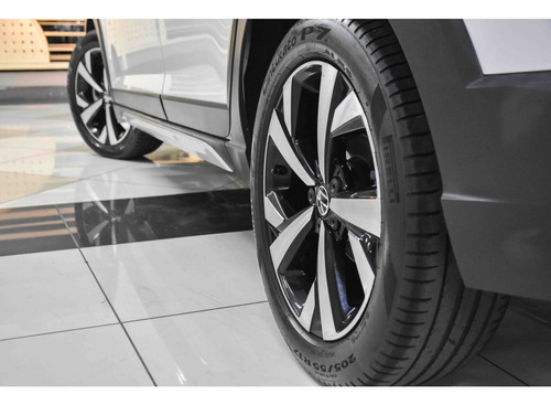 Volkswagen Nivus 1.0 200 TSI TOTAL FLEX HIGHLINE AUTOMÁTICO