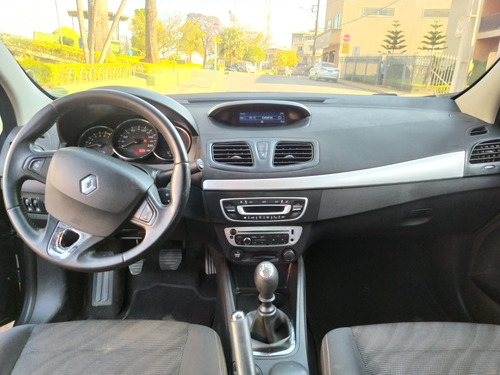 Imagem 6 de 8 de Renault Fluence 2014 2.0 Dynamique Hi-flex 4p