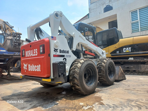 2021 Bobcat S740 Minicargador
