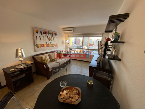 Imagen 2 de 16 de Apartamento 1 Dorm En Torre Gattas Con Vistas!