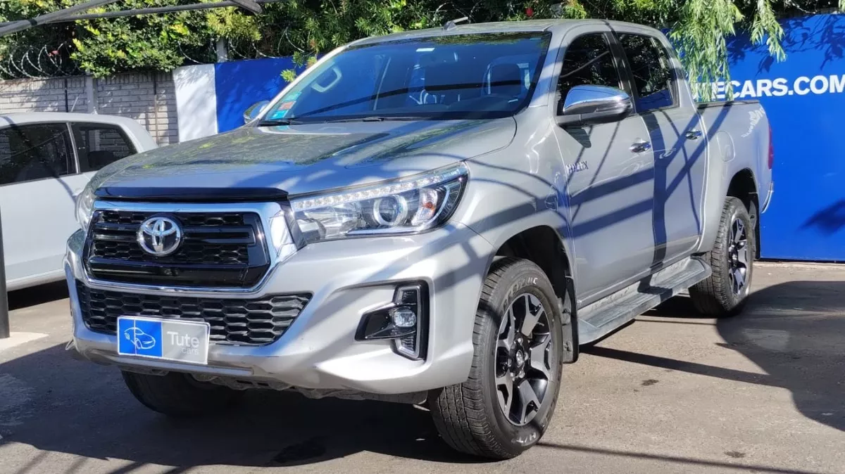 Toyota Hilux 2.8 Cd Srx 177cv 4x4