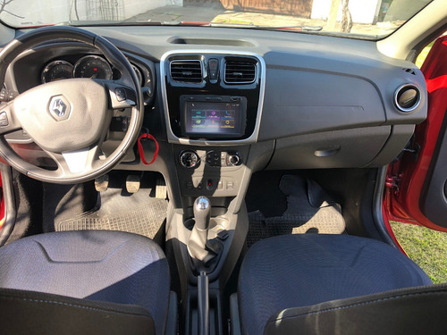 Imagen 5 de 11 de Renault Sandero Privilege 1.6 16v 105cv