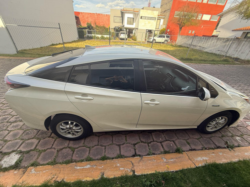Toyota Prius 1.8 Premium Cvt