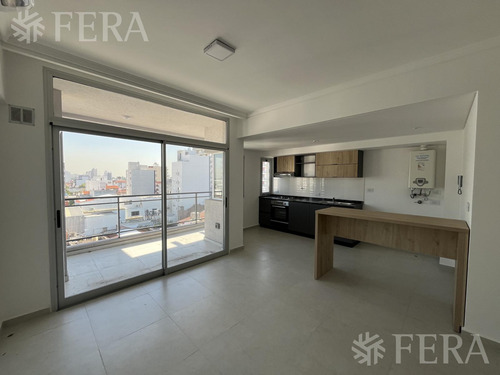 Venta De Departamento 4 Ambientes Con Balcón En Wilde