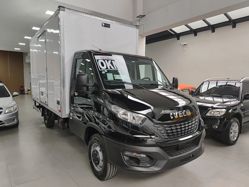 Iveco Daily Com Baú 2025
