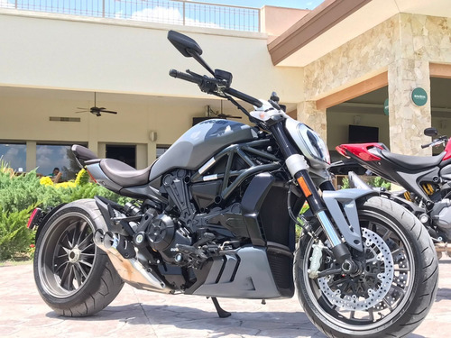 Imagen 1 de 3 de Ducati Xdiavel Liquid Concrete 2020