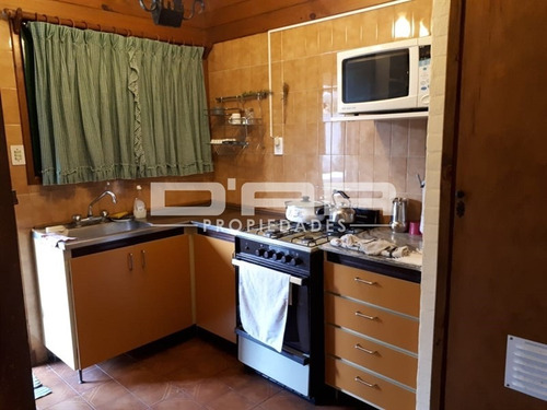 Chalet En 2 Plantas - Navarra 800, Mar Del Plata