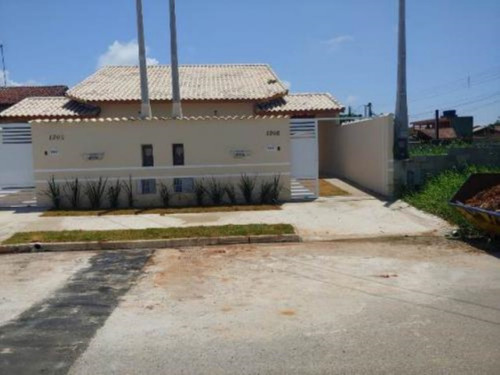 Imagem 2 de 17 de Casa No Bairro Jardim Grandesp, Em Itanhaém, Litoral Sul De São Paulo, Localizada No Lado Praia À 900 Metros Do Mar, Em Rua Calçada. Imóvel Com 180 M² De Terreno Sendo 76,28 M² De Área Construída. Pos