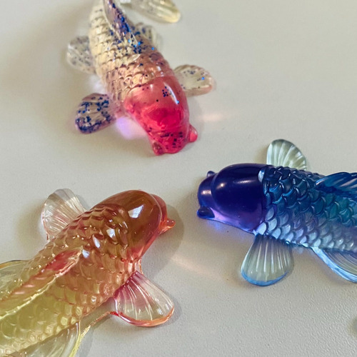 Kit 3 Peixes Carpa Showa Em Resina Atóxica Para Mini Jardim