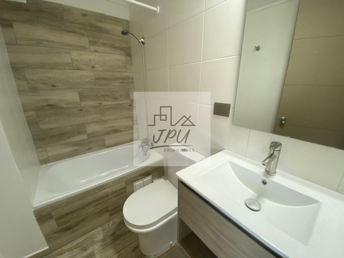 Studio Nuevo 1d+1b Metro Parque Almagro.