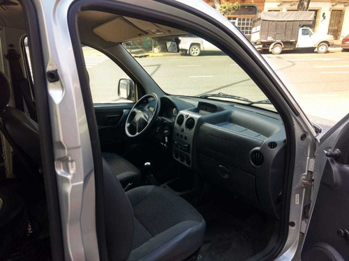 Imagen 8 de 12 de Citroën Berlingo 2018 1.6 Hdi 92 Bussines 2018