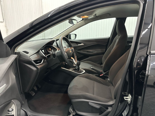 Chevrolet Onix plus 1.0 Lt 4p