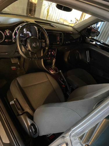 Imagen 6 de 7 de Volkswagen Beetle 2014 2.0 Sport Dsg