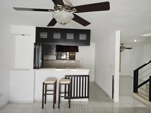 Casa En Venta Con Piscina, En Mérida Yucatán En Paraíso Maya