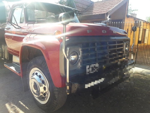 Imagen 2 de 4 de Ford 7000