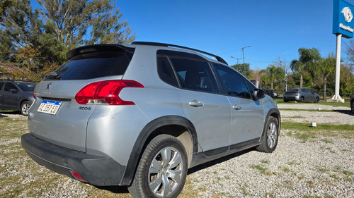 Peugeot 2008 1.6 Allure am20