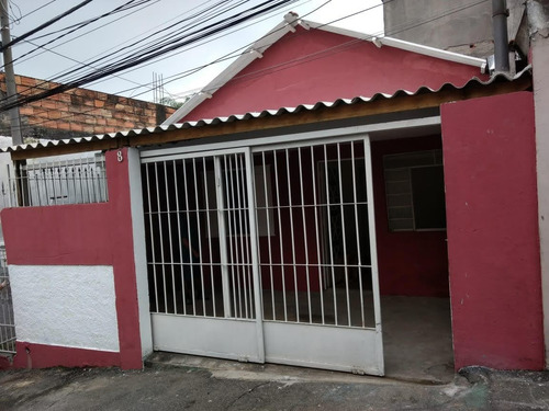 Vendo 4 Quartos,3 Banheiros,3 Cozinha,2 Salas,1 Garagem,
