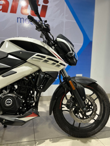 Bajaj Rouser Ns 200