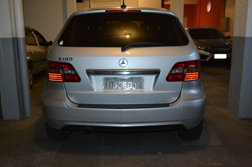 Mercedes Benz B180