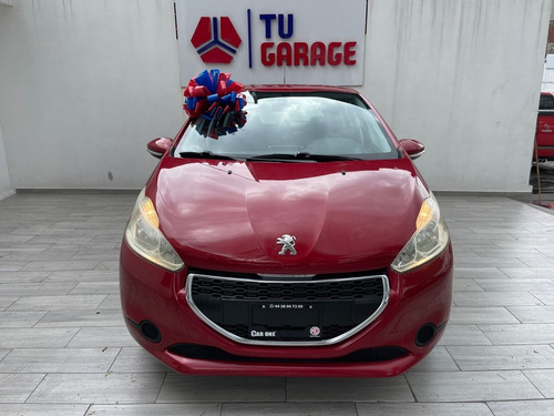 Imagen 2 de 10 de Peugeot 208 Allure 2014