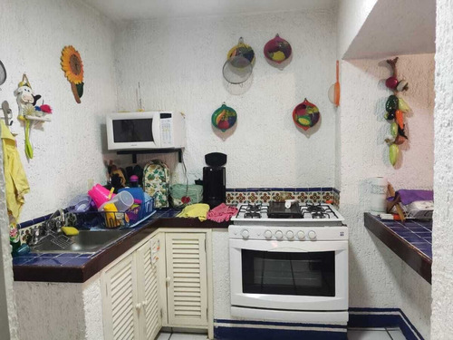 Casa En Condominio En Venta En Fraccionamiento Burgos, Temixco, Morelos.
