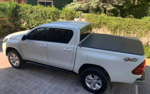 Toyota Hilux 2.8 Cd Srv 177cv 4x4 At 2019
