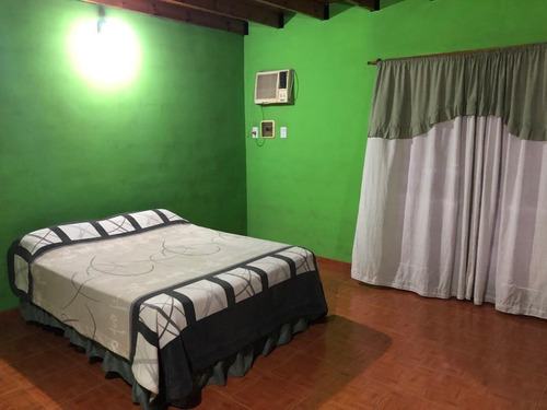 Imagen 8 de 11 de Casa Venta Isidro Casanova