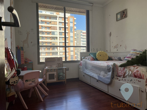 Venta Lindo Departamento 3d/3b, A Pasos Colón Con Vespucio