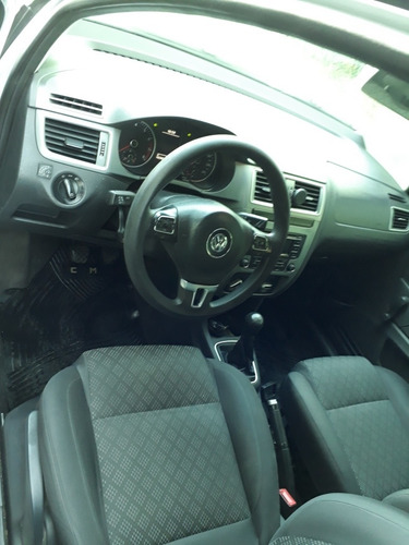 Volkswagen Suran 1.6 Comfortline 101cv Ab 2015