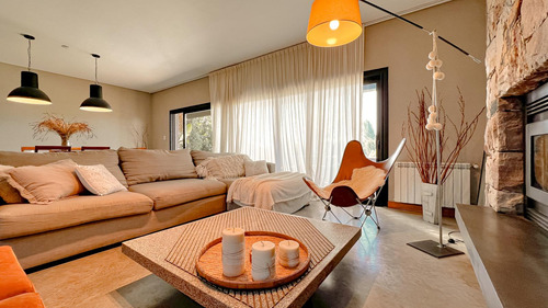 Casa En Venta En Arenas Del Sur, Mar Del Plata.