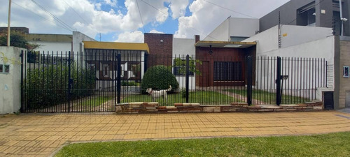 Imagen 1 de 24 de Casa En Venta Tres Ambientes