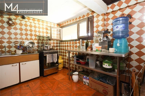 Imagen 10 de 23 de Casa Para Remodelar En Venta De 6 Dorm. En La Reina