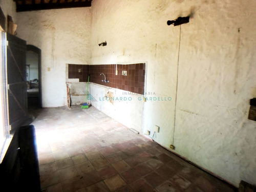 Imagen 5 de 29 de Colonia Del Sacramento - Casa A Refaccionar Con Buen Terreno