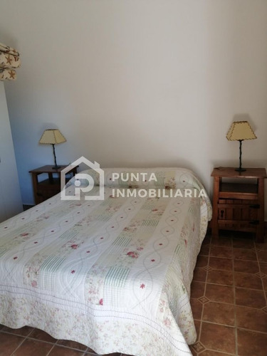 Imagen 22 de 30 de Casa De 4 Dormitorios + Piscina En La Peninsula, Punta Del Este - Punta Del Este Mansa