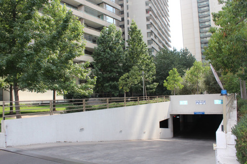 En Venta Departamento 2d Y 2b En Las Condes, Parque Arauco