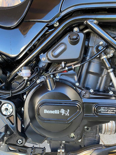 Benelli Leoncino 500