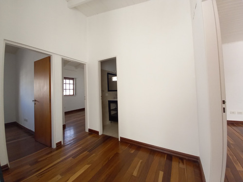 Imagen 9 de 15 de Ph Estilo Casa 4 Amb. Con Patio Y Parrilla En Saavedra, Caba