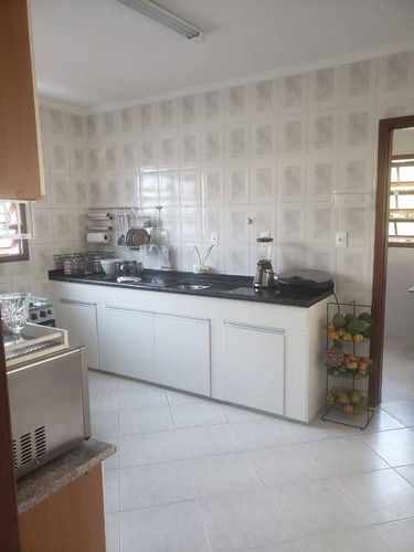Casa 03 Dormitórios Sendo 01 Suíte No Bairro Carianos Em Florianópolis - 4029