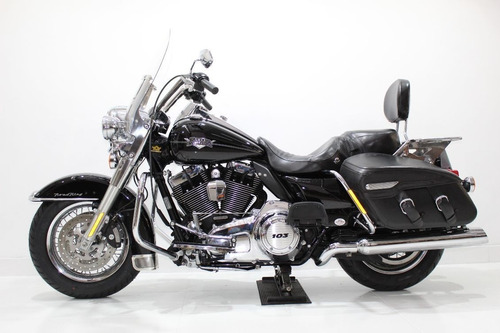 Harley Davidson Road King Classic 2012 Preta