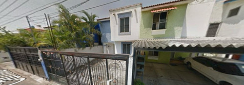 Casa En Remate Bancario En José C. Barajas Carrillo, Azaleas, Alfredo V. Bonfil, Colima