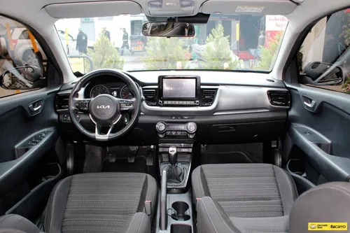 Kia Stonic 1.0 Zenith Hibrido
