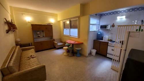 Imagen 2 de 9 de Venta Departamento 2 Ambientes A 150mts Del Mar