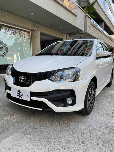 Imagen 17 de 22 de Toyota Etios Xls At