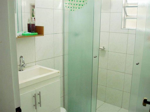 Imagem 19 de 25 de Casa Bem Próximo A Avenida Antônio Emerich E Do Hipermercado Extra E Do Bradesco E Também De Escolas Como Escola Particular Mundial E Escola Municipal Constante - Hm1032