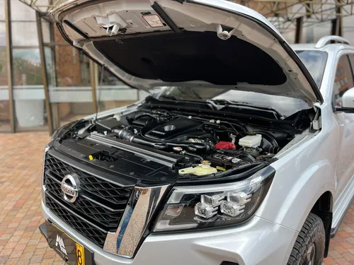 Nissan Frontier 2.5 Le