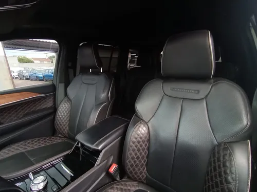 Jeep Grand Cherokee 5.7 V8 L Summit 4x4 At