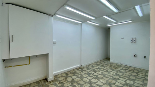 Local Comercial En Arriendo En Recoleta